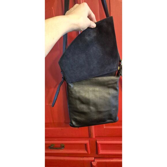 Modi Italian Leather Asymmetrical Flap Black Sturdy Burnished Gold Hardware EUC - Picture 5 of 7